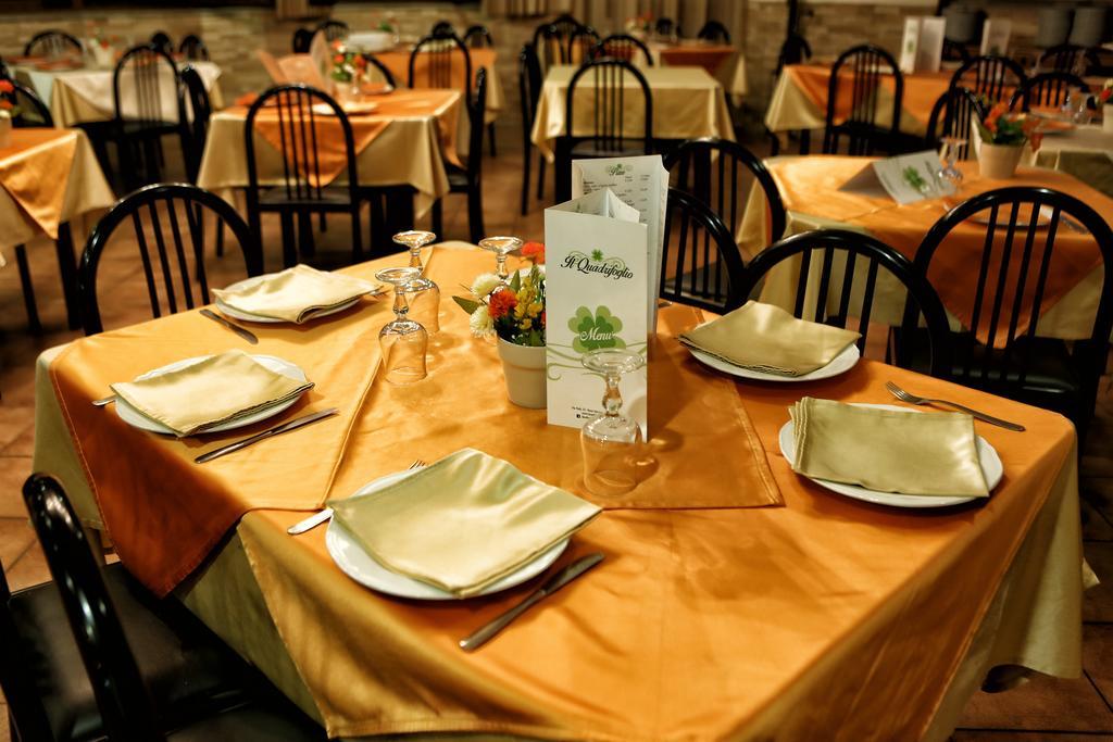 Hotel Il Quadrifoglio Torre del Greco Buitenkant foto