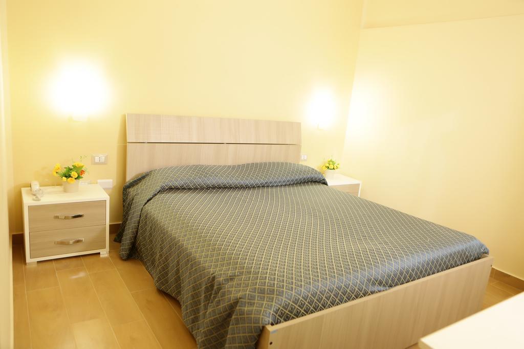 Hotel Il Quadrifoglio Torre del Greco Buitenkant foto