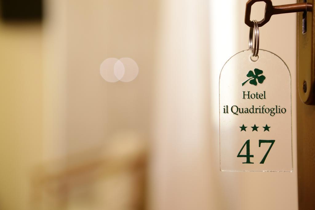 Hotel Il Quadrifoglio Torre del Greco Buitenkant foto