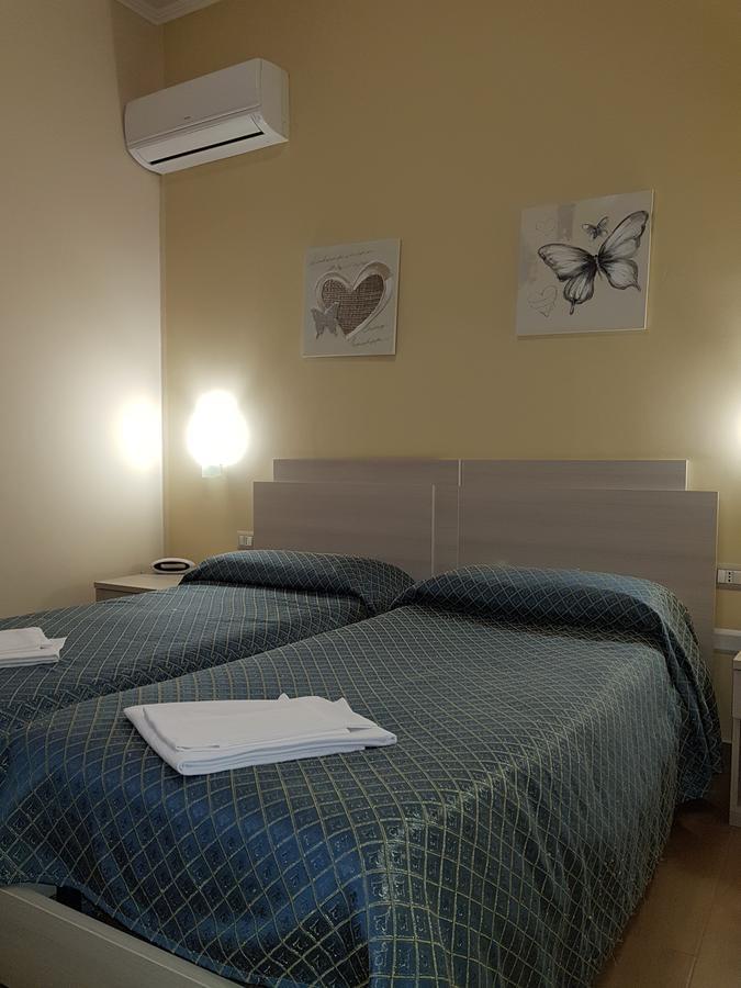 Hotel Il Quadrifoglio Torre del Greco Buitenkant foto